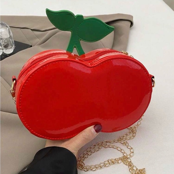Red Cherry-Shaped Mini Crossbody Bag with Green Leaf Accent - Picture 4 of 10